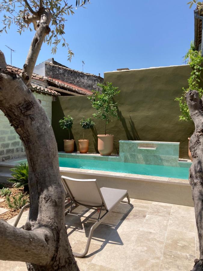 Hotel Marcelle En Camargue Aigues-Mortes Esterno foto
