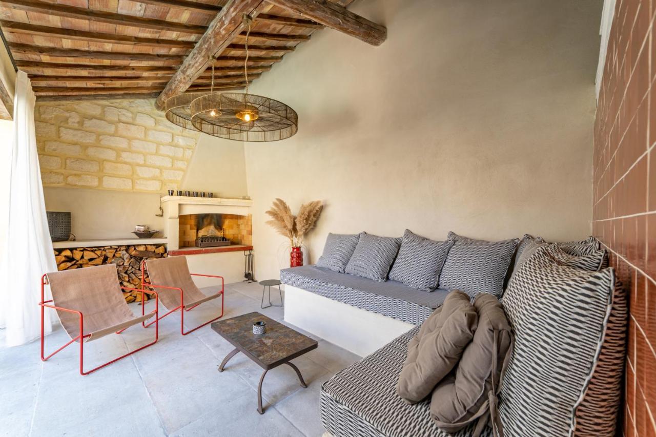 Hotel Marcelle En Camargue Aigues-Mortes Esterno foto