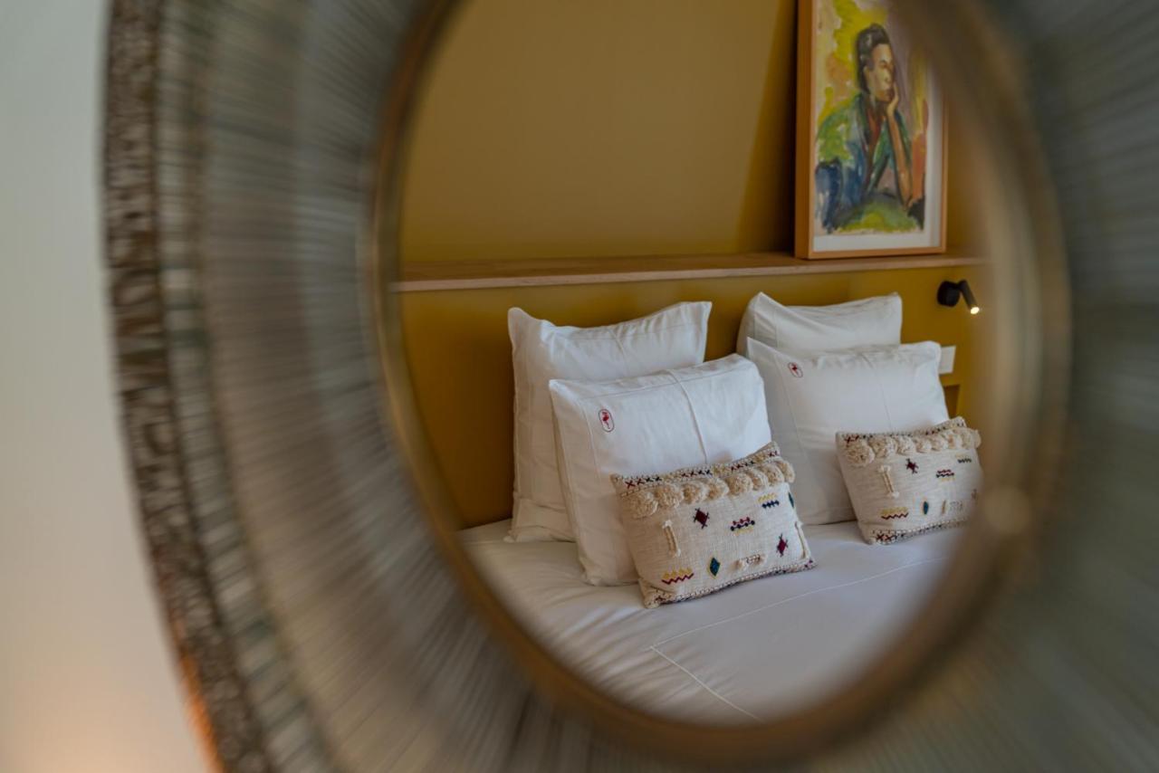 Hotel Marcelle En Camargue Aigues-Mortes Esterno foto