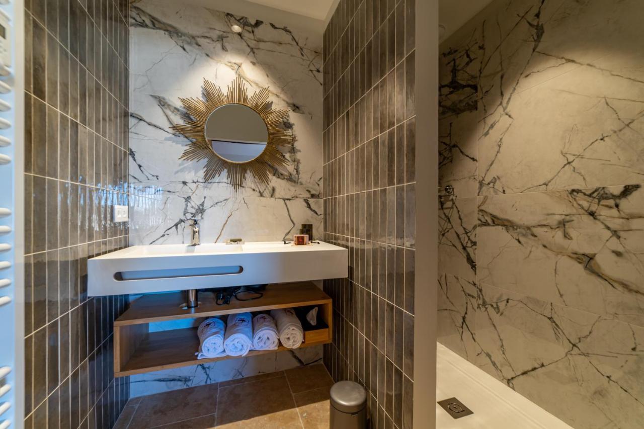 Hotel Marcelle En Camargue Aigues-Mortes Esterno foto