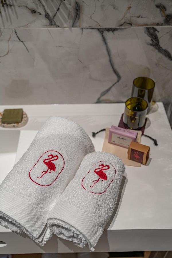 Hotel Marcelle En Camargue Aigues-Mortes Esterno foto