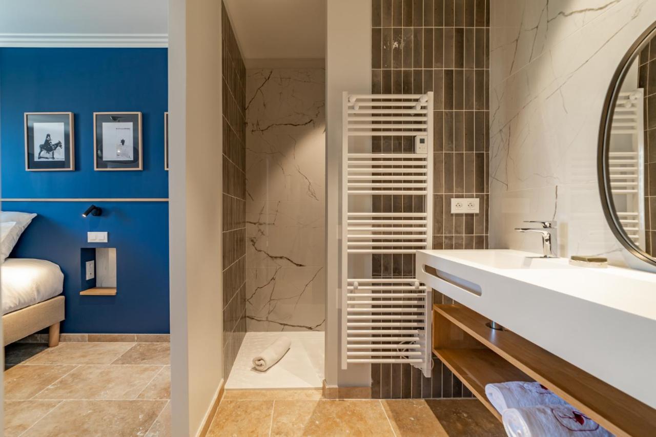Hotel Marcelle En Camargue Aigues-Mortes Esterno foto