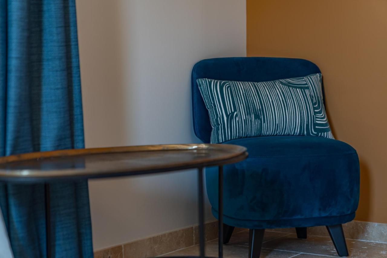 Hotel Marcelle En Camargue Aigues-Mortes Esterno foto